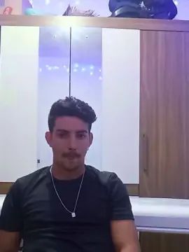 Gay sex chat with Jhol19 - camgaychat.com - Portugal