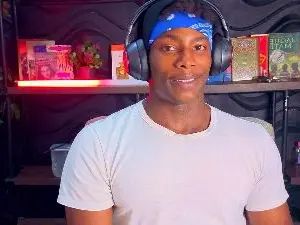 Gay sex chat with andressmuscle - camgaychat.com - Britain