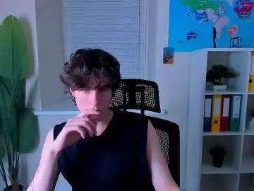 Gay sex chat with keith_erickson - camgaychat.com - Britain