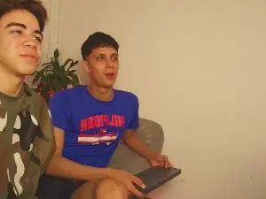 Gay sex chat with jeunesgrossier1 - camgaychat.com - Britain