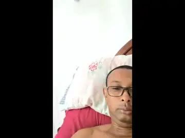 Gay sex chat with emperator13 - camgaychat.com - Britain