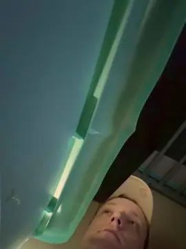 Gay sex chat with DueceDigler - camgaychat.com - Britain