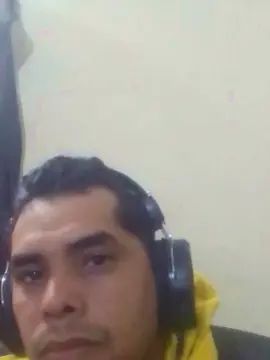 Gay sex chat with emiliano344 - camgaychat.com - Britain