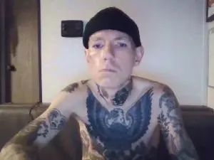 Gay sex chat with mostwantedboi - camgaychat.com - Britain