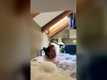 Gay sex chat with chbbwlover - camgaychat.com - France