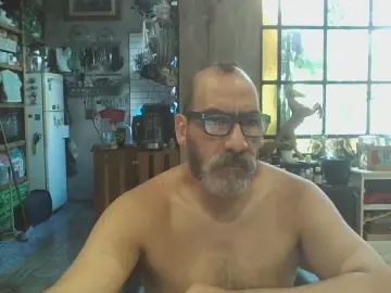 Gay sex chat with SoyUnDaddy - camgaychat.com - Spain