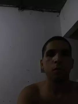 Gay sex chat with rovingo5 - camgaychat.com - Britain