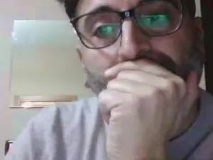 Gay sex chat with Maik8122 - camgaychat.com - Italy