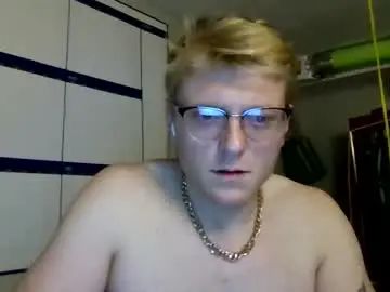Gay sex chat with wesdenver - camgaychat.com - Britain