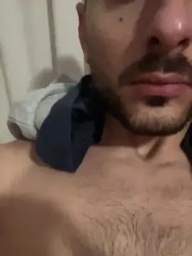 Gay sex chat with lionel955 - camgaychat.com - Italy