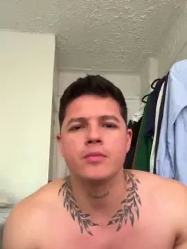 Gay sex chat with Jesus_torres19 - camgaychat.com - Britain