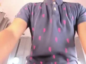 Gay sex chat with im_kyrk - camgaychat.com - Britain