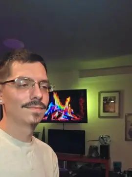 Gay sex chat with Kingandbling - camgaychat.com - Britain