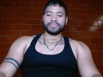 Gay sex chat with polyglotboy - camgaychat.com - Britain