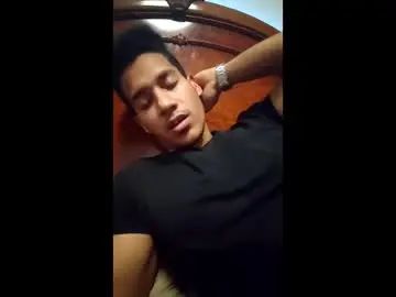 Gay sex chat with constantinoag - camgaychat.com - Britain