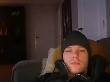 Gay sex chat with jamey_deen - camgaychat.com - Britain