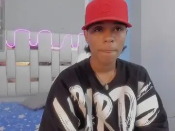 Gay sex chat with AndyKings_1 - camgaychat.com - Britain