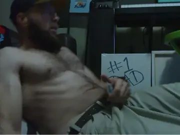 Gay sex chat with Number1dad_ - camgaychat.com - Britain