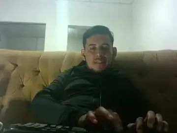 Gay sex chat with HoloHeat - camgaychat.com - Spain