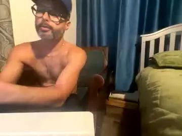 Gay sex chat with heatseeker805 - camgaychat.com - Britain