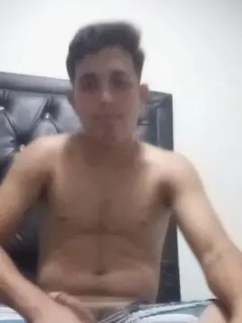 Gay sex chat with Misters_pig - camgaychat.com - Britain