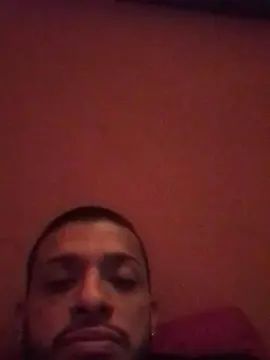 Gay sex chat with imperatore20 - camgaychat.com - Italy