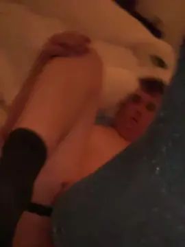 Gay sex chat with Ryguyxoxoxo - camgaychat.com - Britain