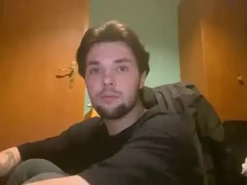 Gay sex chat with goldroutine - camgaychat.com - Britain