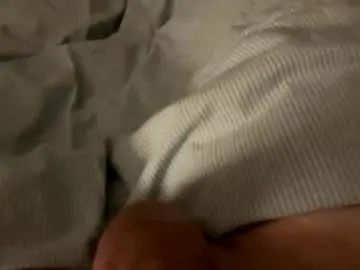 Gay sex chat with oscar18000 - camgaychat.com