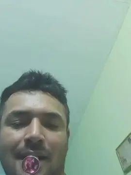 Gay sex chat with Estivenson_7 - camgaychat.com - Spain