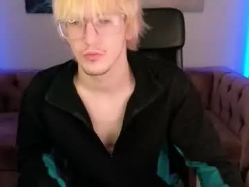 Gay sex chat with velvetbite - camgaychat.com - Britain