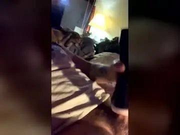 Gay sex chat with gotaluvit - camgaychat.com - Britain