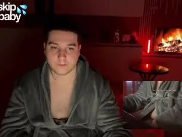 Gay sex chat with dontskipmebaby - camgaychat.com - Britain