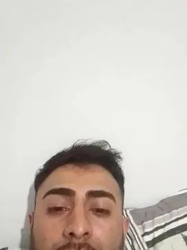 Gay sex chat with Elmorocho33 - camgaychat.com - Spain