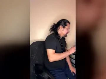 Gay sex chat with slonso4 - camgaychat.com - Britain