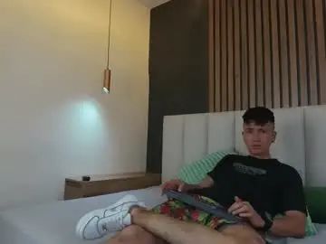 Gay sex chat with carter_noah_ - camgaychat.com - Spain