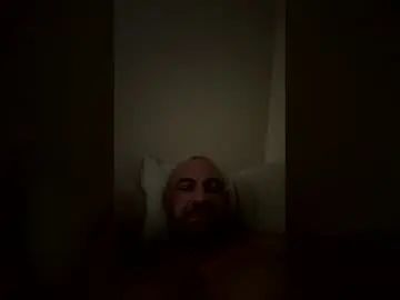 Gay sex chat with jojo3769x - camgaychat.com - Britain