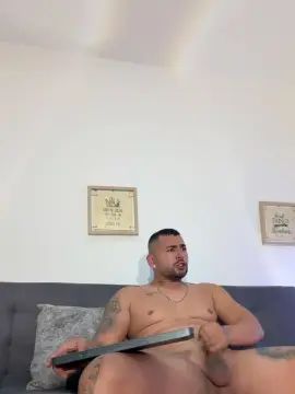 Gay sex chat with David_cam - camgaychat.com - Britain