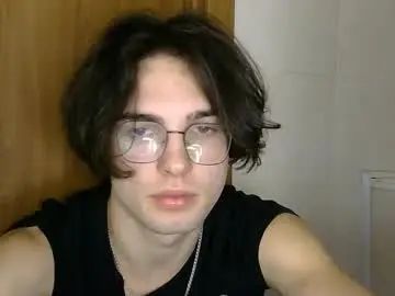 Gay sex chat with misterunknown_ - camgaychat.com - Britain