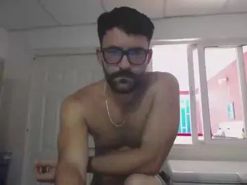 Gay sex chat with 1to5sex - camgaychat.com - Britain