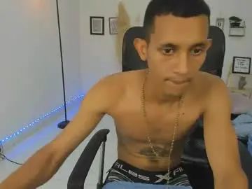 Gay sex chat with master_control777 - camgaychat.com - Britain