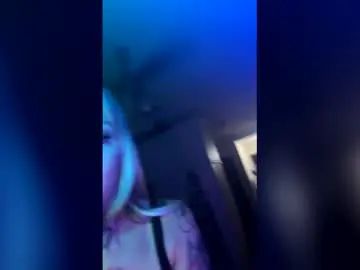 Gay sex chat with alana_alexis - camgaychat.com - Britain