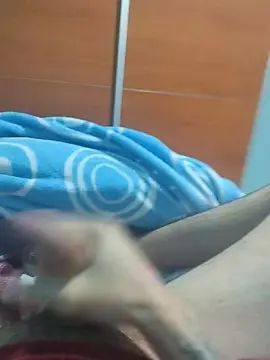 Gay sex chat with Lapolladeseada - camgaychat.com - Britain