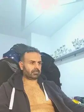 Gay sex chat with Berry2026 - camgaychat.com - Italy