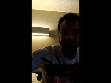 Gay sex chat with southsideroninrg - camgaychat.com - Britain