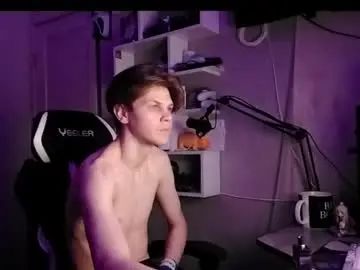 Gay sex chat with quiet_sh - camgaychat.com - Russia