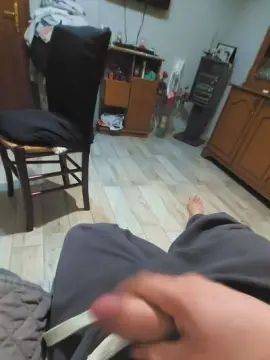 Gay sex chat with Mauri98230 - camgaychat.com - Italy