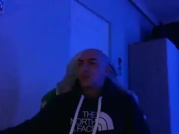 Gay sex chat with i_likethemverydirty - camgaychat.com - Britain