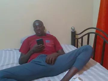 Gay sex chat with Zlatann2024 - camgaychat.com - Britain