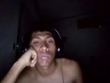 Gay sex chat with appou4 - camgaychat.com - Britain